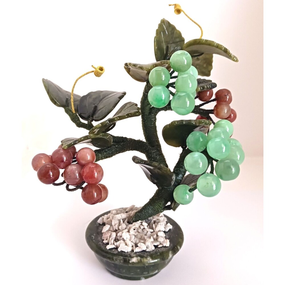 Vintage Chinese Carved Jade Hardstone Semi Precious Bonsai Grapes Soapstone